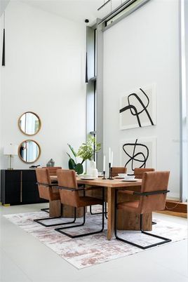Dining room, Interior