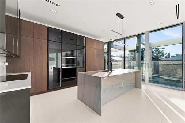 Bathroom, Interior, Kitchen, Pendant Lights, Recessed Lighting