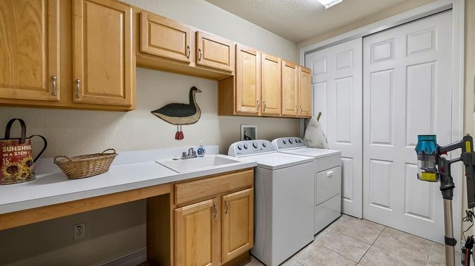Interior, Washer