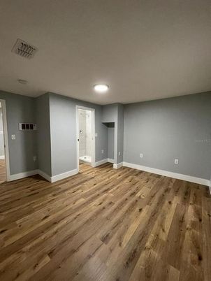 Empty room, Interior, Recessed Lighting, Wood Texture Flooring