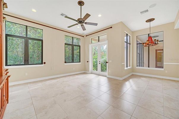 Empty room, Interior, Pendant Lights, Recessed Lighting