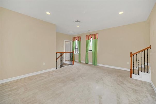 Empty room, Interior, Recessed Lighting