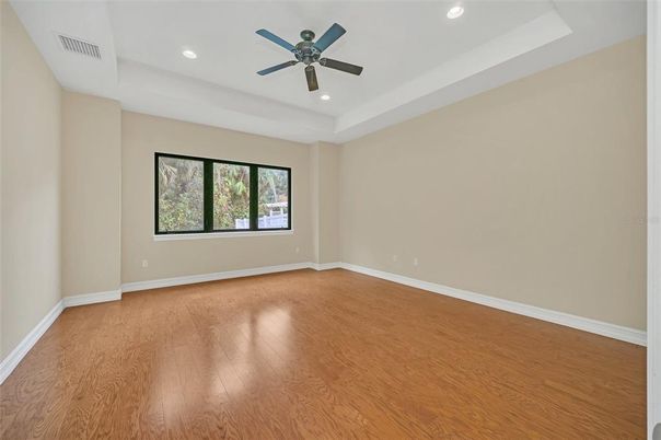Empty room, Interior, Recessed Lighting, Wood Texture Flooring