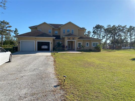 Attached, Backyard, Exterior, Facade, American Craftsman