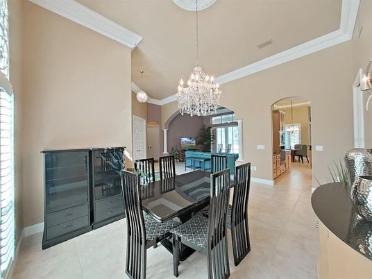 Chandelier, Dining room, Interior, Pendant Lights