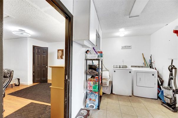 Interior, Washer