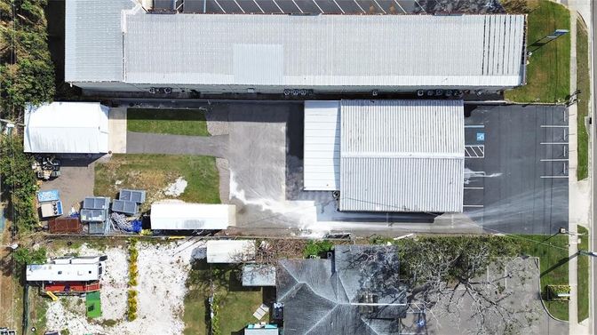 Exterior, Drone