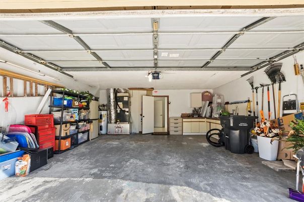Garage, Interior
