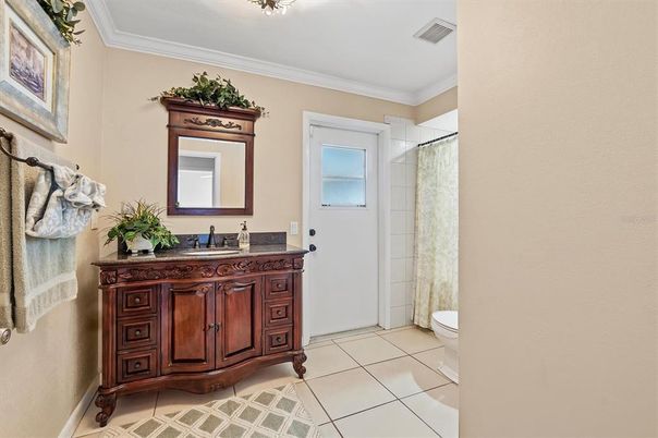 Bathroom, Interior