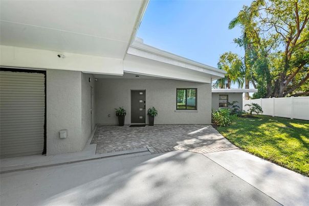 Backyard, Exterior