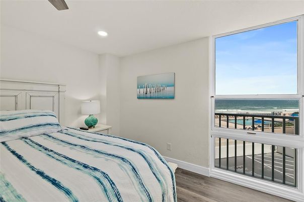 Bedroom, Interior, Recessed Lighting, Water, Wood Texture Flooring