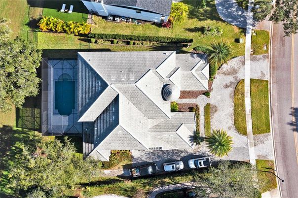 Exterior, Drone