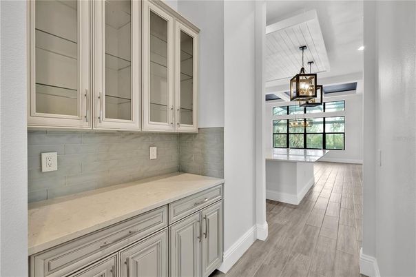 Interior, Pendant Lights, Recessed Lighting, Wood Texture Flooring