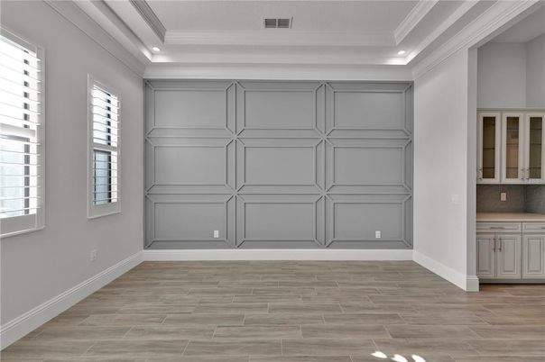 Empty room, Interior, Recessed Lighting, Wood Texture Flooring