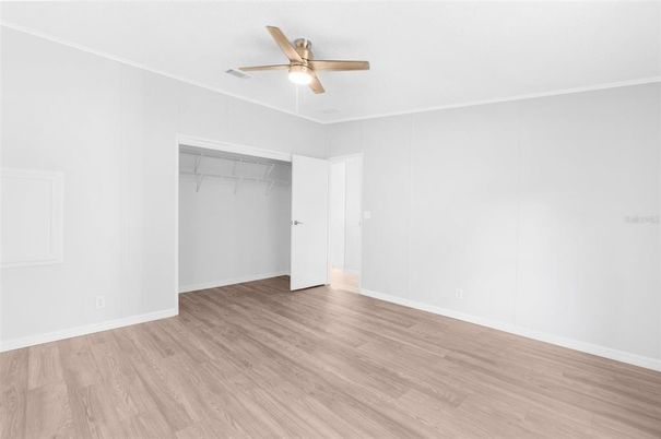 Empty room, Interior, Walk-in Closets, Wood Texture Flooring