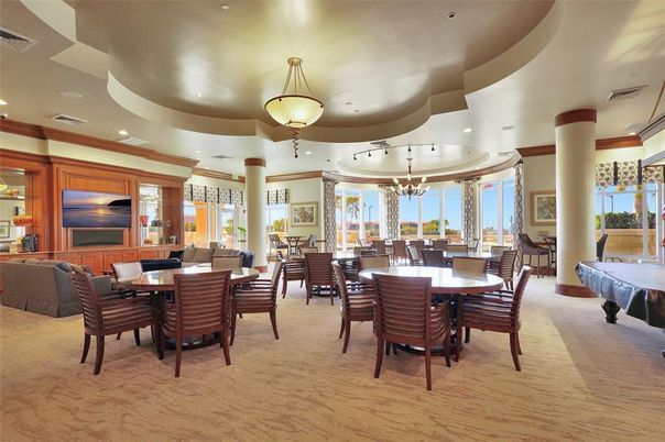 Dining room, Interior, Pendant Lights, Recessed Lighting