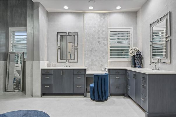 Bathroom, Dual Sink Vanities, Interior, Recessed Lighting