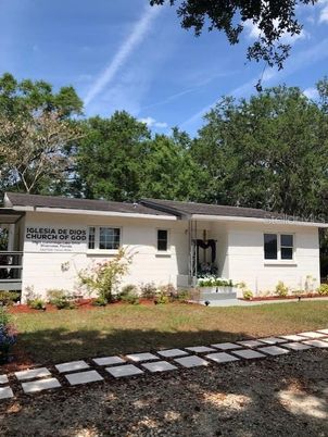 Backyard, Exterior, Facade, Ranch