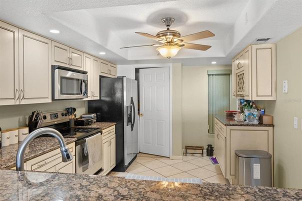 Interior, Kitchen, Recessed Lighting