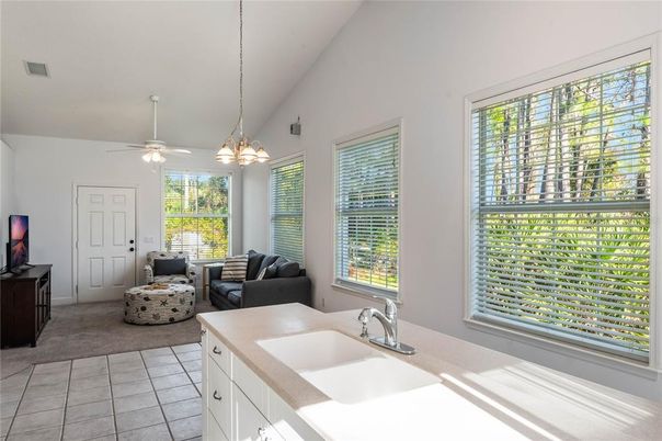 Bathroom, Interior, Living room, Pendant Lights