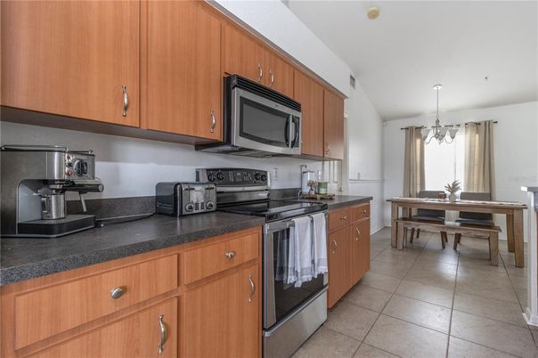 Dining room, Interior, Kitchen, Pendant Lights, Stainless Steel Appliances