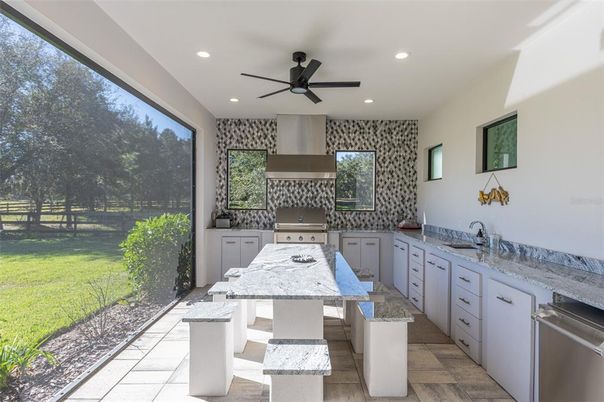 Dining room, Interior, Kitchen, Recessed Lighting, Stainless Steel Appliances