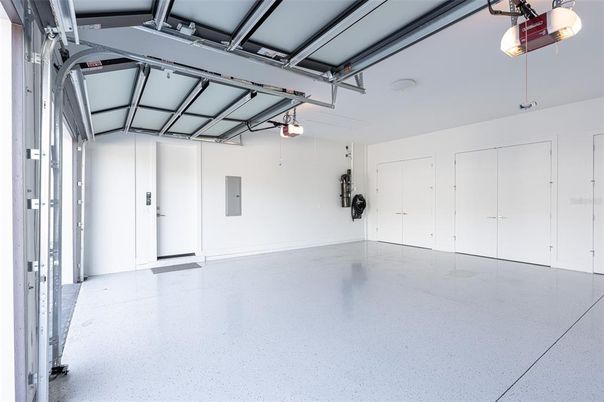 Garage, Interior