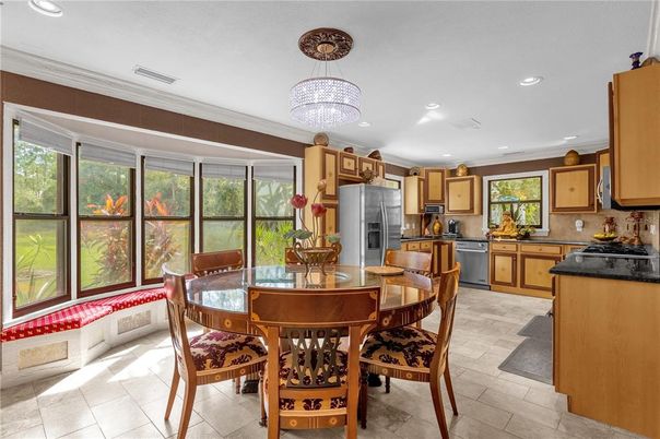 Dining room, Interior, Kitchen, Recessed Lighting