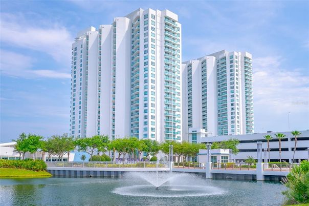 Exterior, Facade, Lake, Condo Building