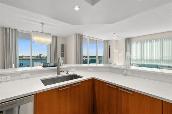 Interior, Kitchen, Pendant Lights, Recessed Lighting, Water