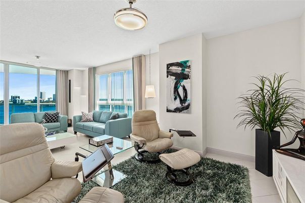 Interior, Living room, Pendant Lights, Water