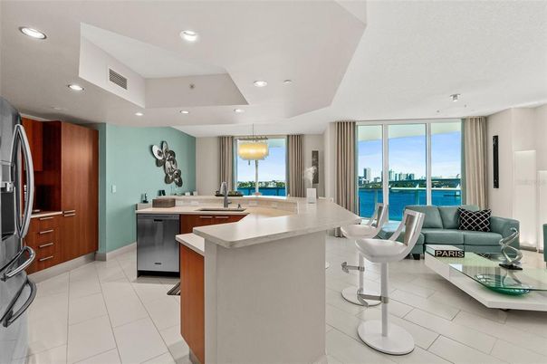 Interior, Kitchen, Living room, Pendant Lights, Recessed Lighting, Water