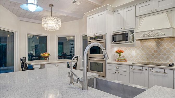 Chandelier, Interior, Kitchen, Pendant Lights, Stainless Steel Appliances