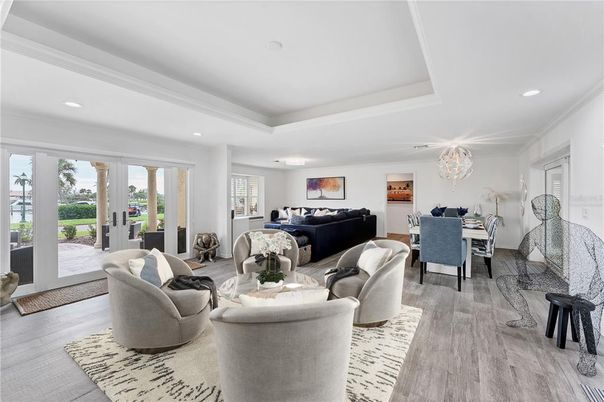 Chandelier, Dining room, Interior, Living room, Recessed Lighting, Wood Texture Flooring