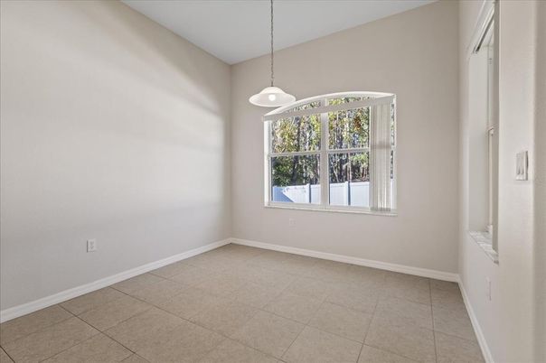 Empty room, Interior, Pendant Lights