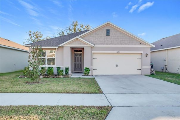 Attached, Exterior, Facade, Ranch