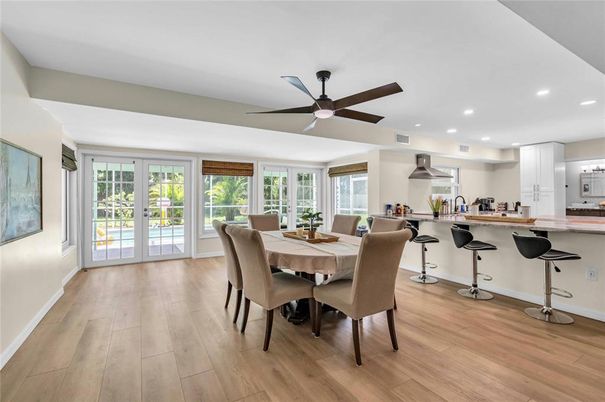 Dining room, Interior, Kitchen, Recessed Lighting, Wood Texture Flooring