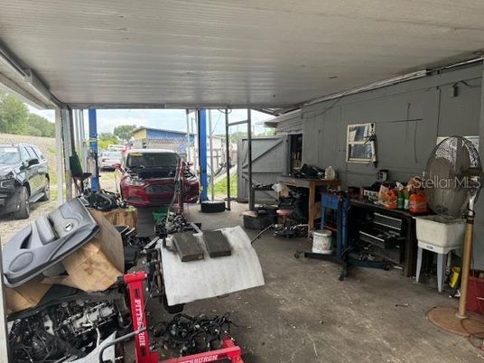 Garage, Interior