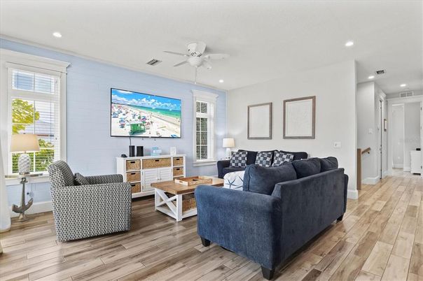 Interior, Living room, Recessed Lighting, Wood Texture Flooring