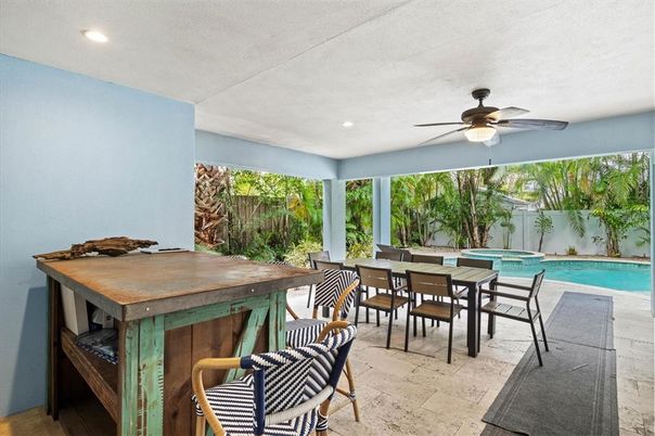 Exterior, Pool, Recessed Lighting