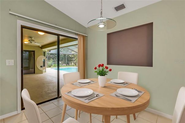 Dining room, Interior, Pendant Lights