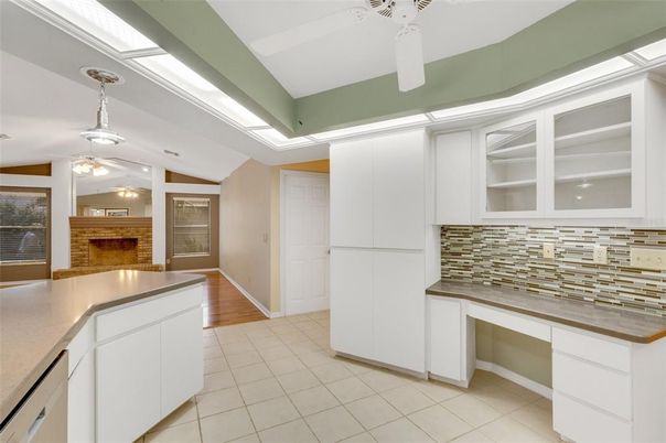 Fireplace, Interior, Kitchen, Pendant Lights, Wood Texture Flooring