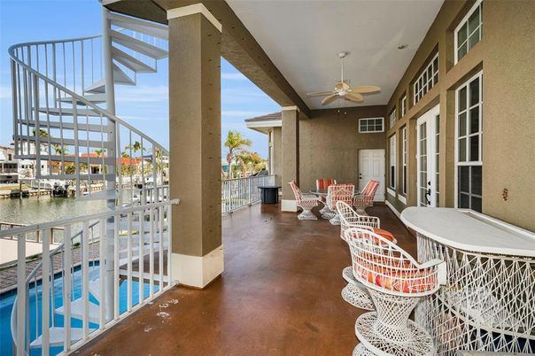 Exterior, Pool, Water
