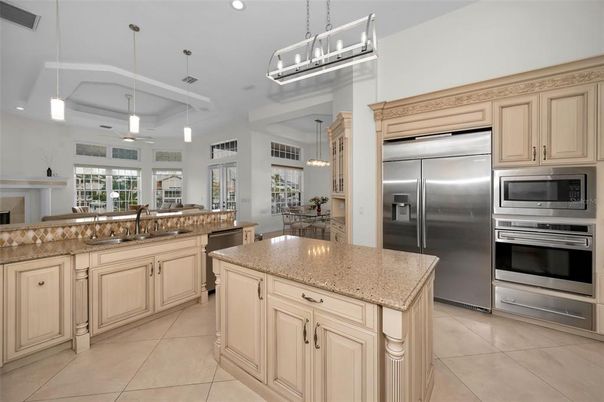 Interior, Kitchen, Pendant Lights, Recessed Lighting, Stainless Steel Appliances