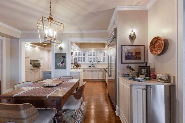 Dining room, Interior, Kitchen, Pendant Lights, Wood Texture Flooring
