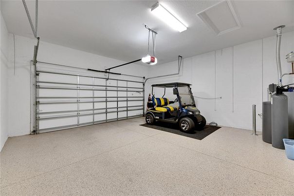 Garage, Interior
