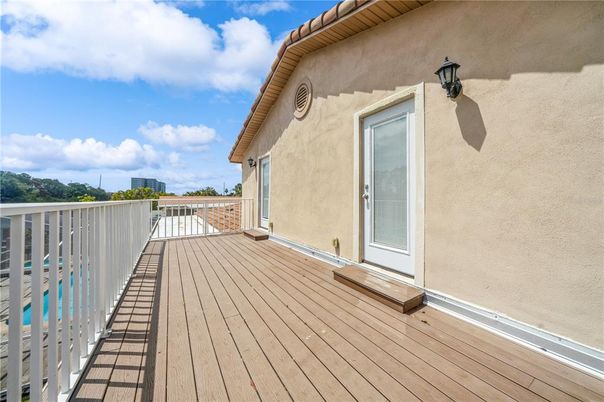 Exterior, Wood Texture Flooring