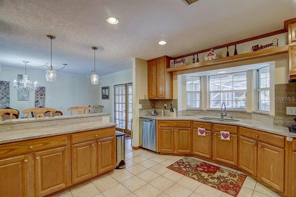 Dining room, Interior, Kitchen, Pendant Lights, Recessed Lighting