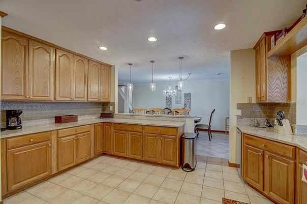 Dining room, Interior, Kitchen, Pendant Lights, Recessed Lighting