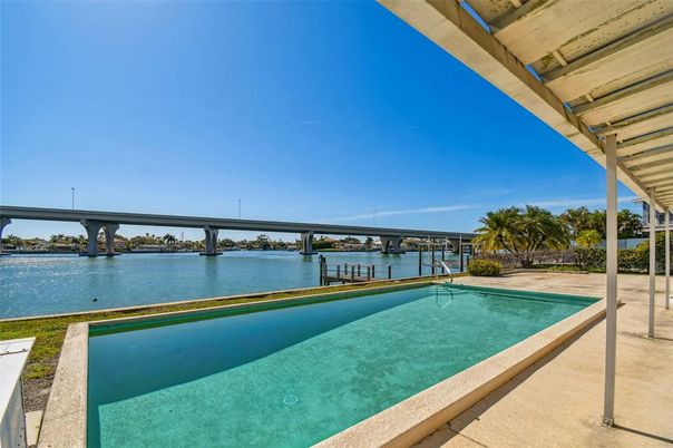 Exterior, Lake, Pool